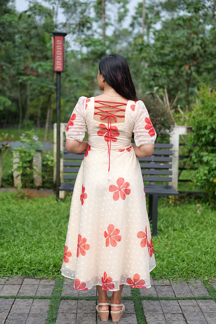 Holly(061225KUL) - Image 7