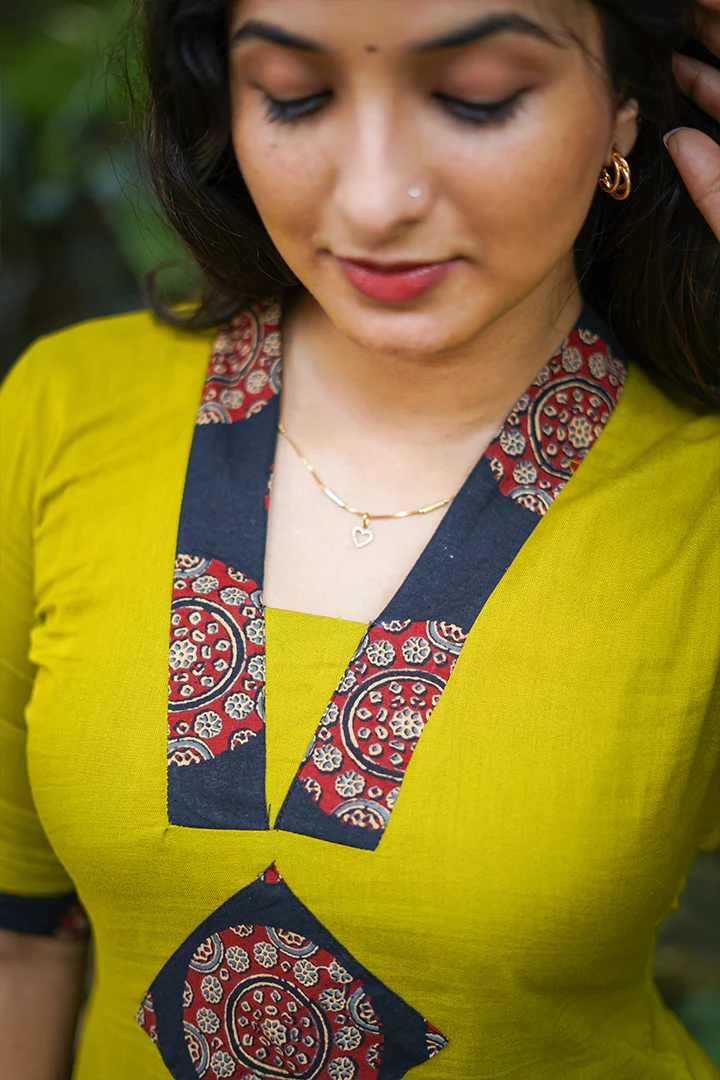 Mehendi(Kurti&bottom)(011025KUL) FD - Image 4