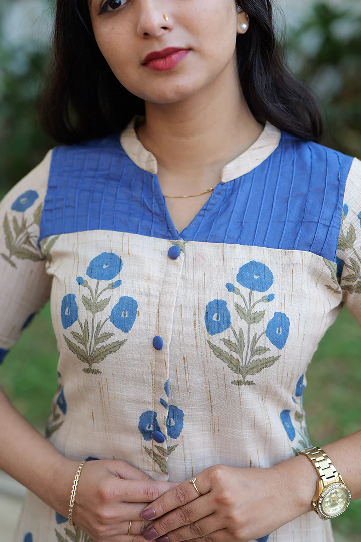 Neela(120126KUL) - Image 4