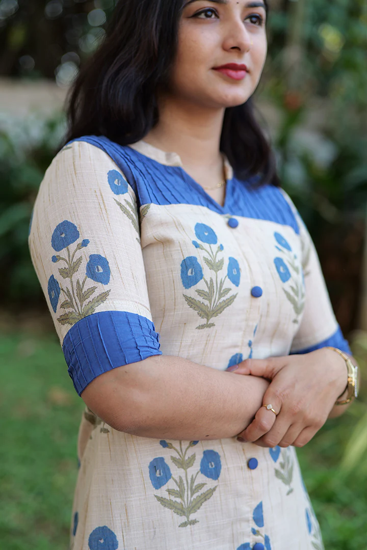 Neela(120126KUL) - Image 5