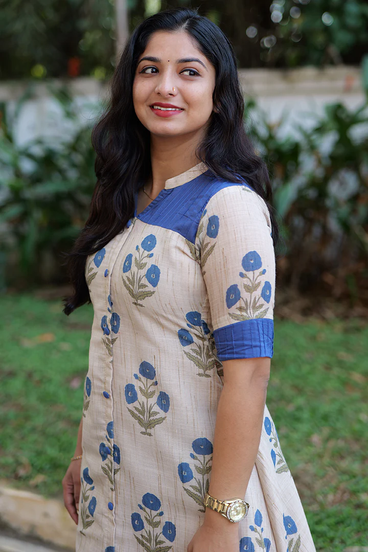 Neela(120126KUL) - Image 6